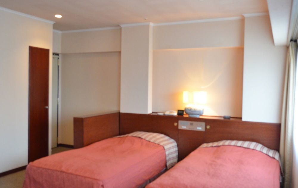 Yokohama Mandarin Hotel Exterior foto